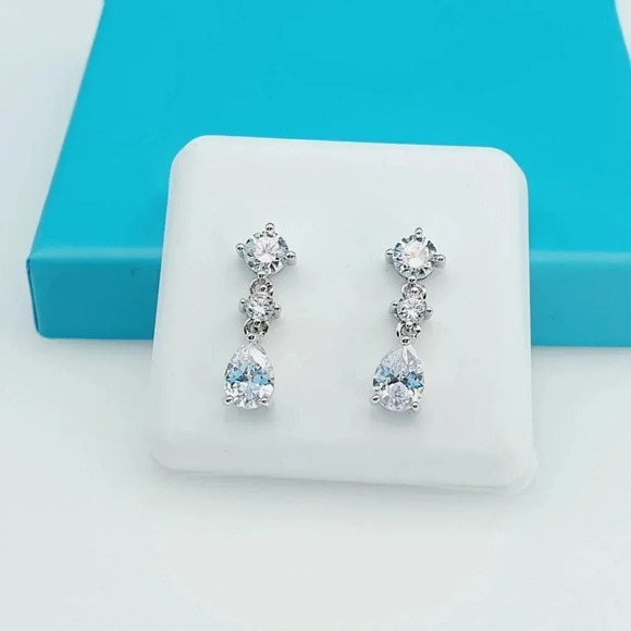 "925 Sterling Silver CZ Beautiful Earrings for Women, 1USPAR4251 - Picture 3 of 10